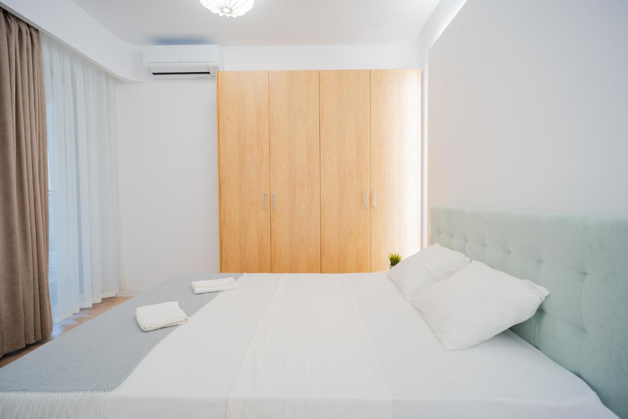 Amazing View Apartments - Iuliu Maniu & Politehnica Park Bucarest Exterior foto