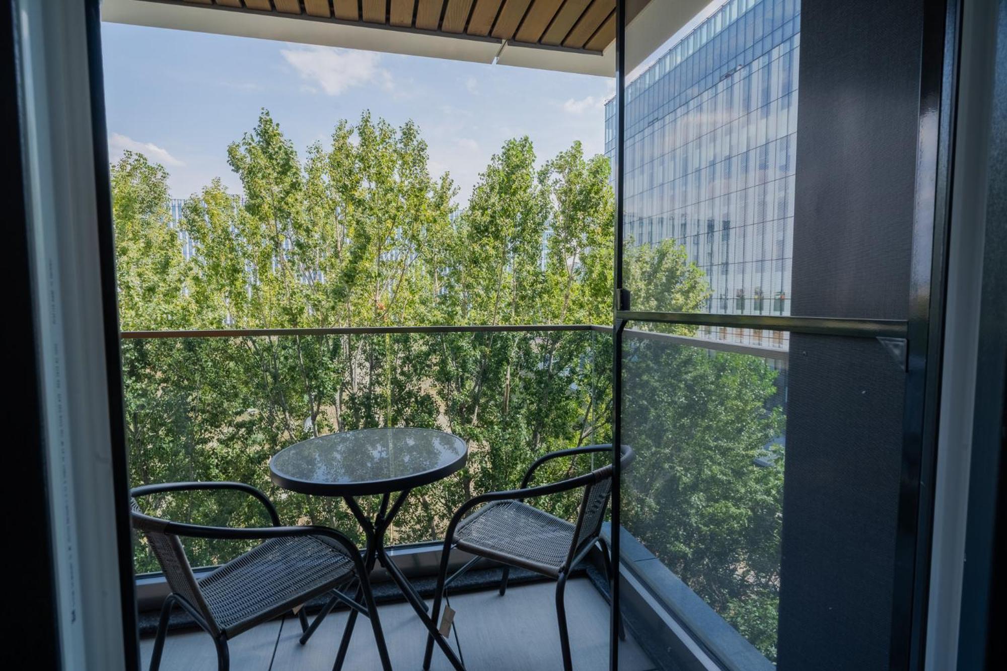 Amazing View Apartments - Iuliu Maniu & Politehnica Park Bucarest Exterior foto